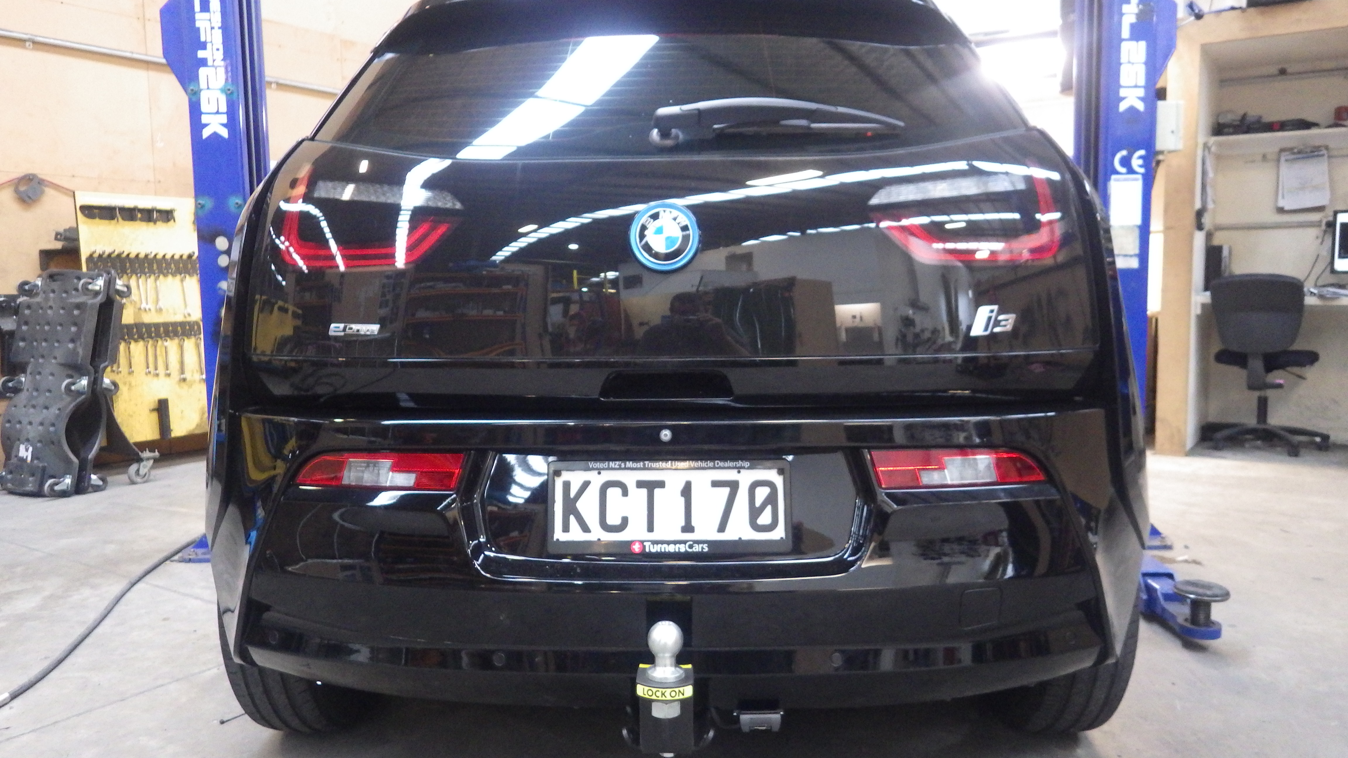BMW I
